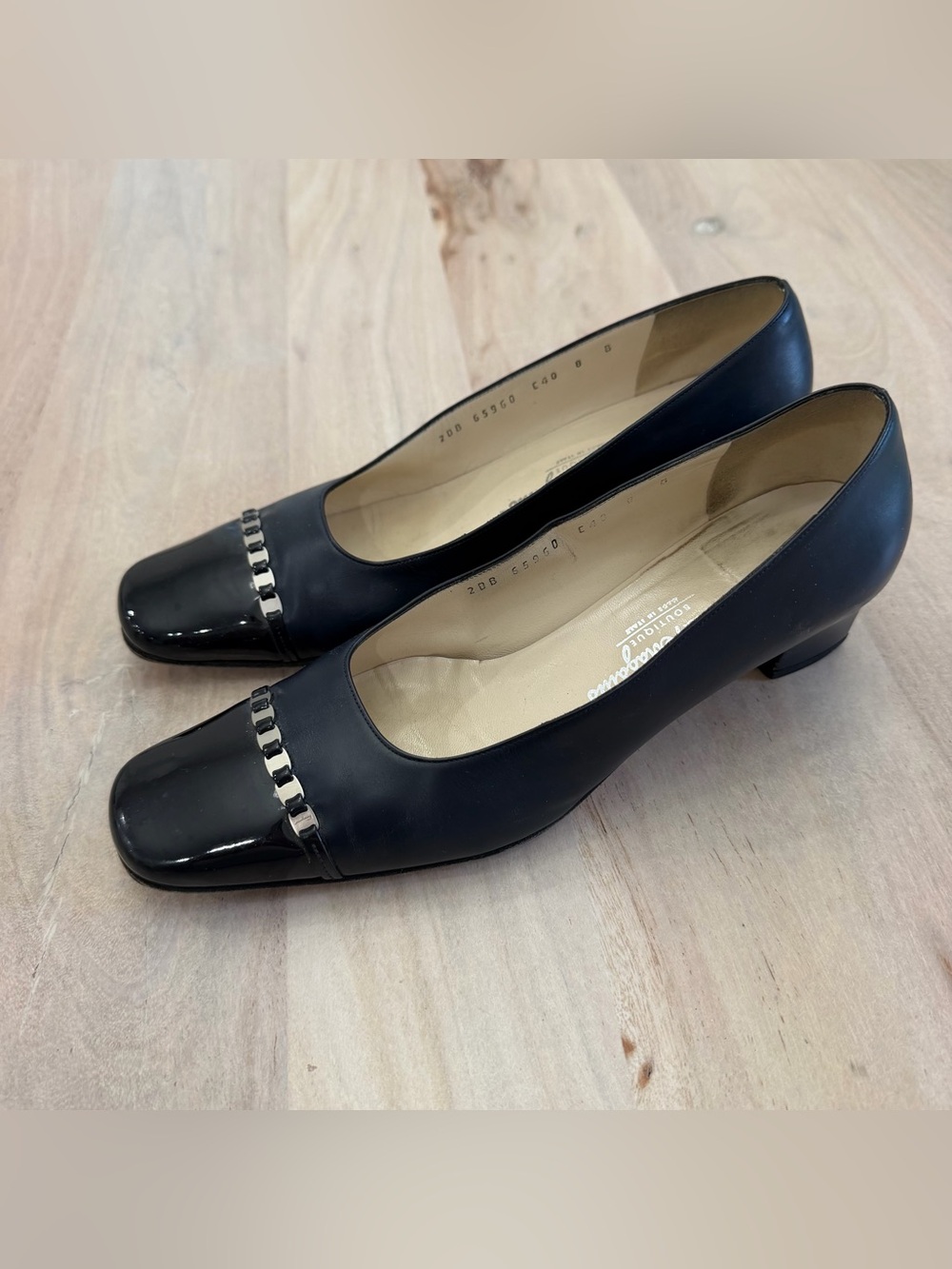 Vintage Ferragamo Shoes Black Patent Toe Classy Elegant Size 8